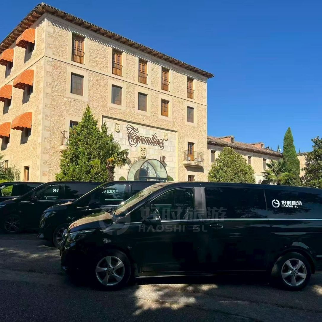 IBERIA CAIXCAR S.L. premium business vans for VIP, celebrity and private group transportation in Spain
