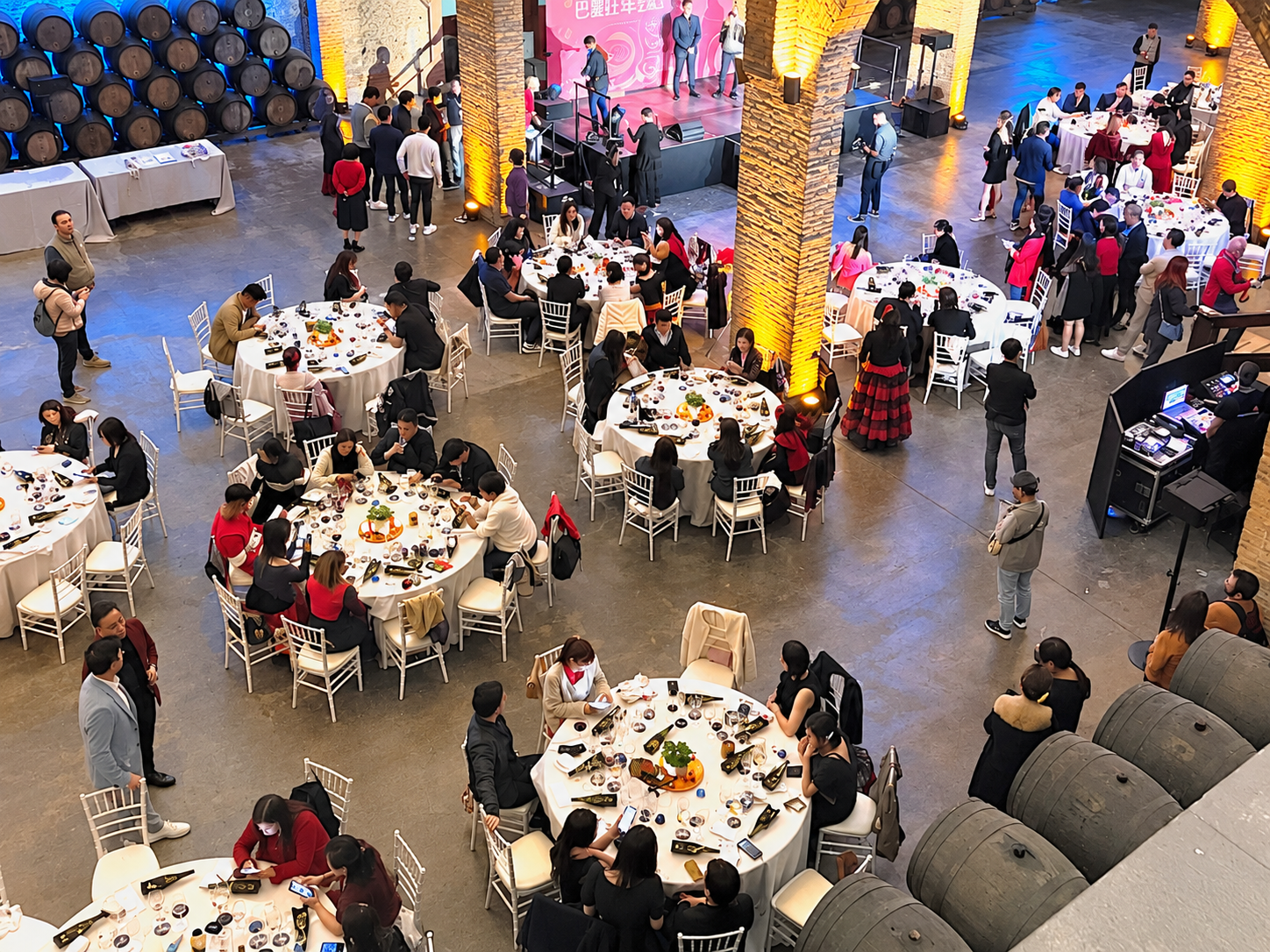 Large corporate event and gala dinner managed by IBERIA CAIXCAR S.L.