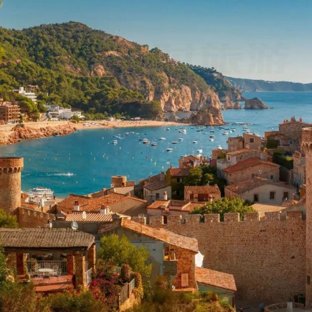 Tossa de Mar coastal town and Mediterranean bay on the Costa Brava
