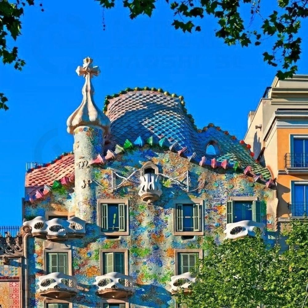 Casa Batlló façade designed by Antoni Gaudí in Barcelona